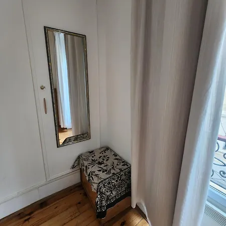 Charming Canal Saint-martin Republique Apartment