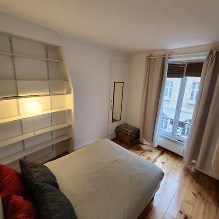 Charming Canal Saint-martin Republique Apartment *