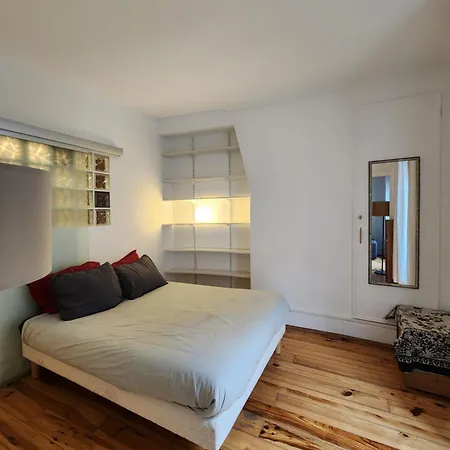 Charming Canal Saint-martin Republique Apartment Paris