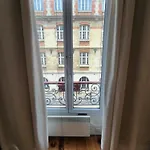 Charming Canal Saint-martin Republique Apartment